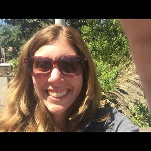 Meet your Posher, Catherine